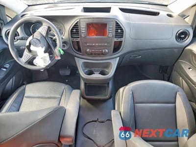 Zdjęcie 8 z 12 samochodu: 2023 MERCEDES-BENZ METRIS VIN:W1WV0FEY2P4295830 - miniatura