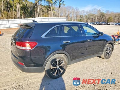 Trzecie zdjęcie samochodu z tyłu: 2016 KIA SORENTO VIN:5XYPHDA54GG081775 - miniatura