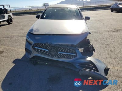 Piąte zdjęcie samochodu w środku: 2020 MERCEDES-BENZ A 220 VIN:W1K3G4EB3LJ230744 - miniatura