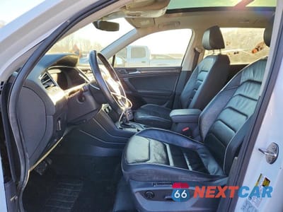 Zdjęcie 7 z 13 samochodu: 2019 VOLKSWAGEN TIGUAN SEL PREMIUM VIN:3VV4B7AX3KM045497 - miniatura