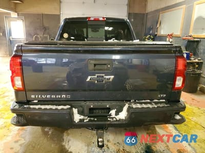 Zdjęcie 6 z 12 samochodu: 2018 CHEVROLET SILVERADO K1500 LTZ VIN:3GCUKSECXJG306355 - miniatura