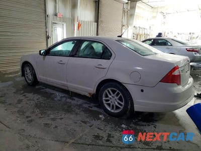 Drugie zdjęcie samochodu z przodu: 2010 FORD FUSION S VIN:3FAHP0GA1AR213642 - miniatura