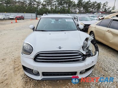 Piąte zdjęcie samochodu w środku: 2019 MINI COOPER COUNTRYMAN ALL4 VIN:WMZYV5C52K3F58963 - miniatura