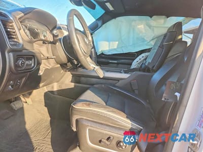 Zdjęcie 7 z 11 samochodu: 2021 RAM 1500 LARAMIE VIN:1C6SRFJT2MN504642 - miniatura