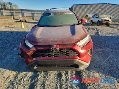 Piąte zdjęcie samochodu w środku: 2022 TOYOTA RAV4 XLE VIN:2T3P1RFV4NW318936 - miniatura