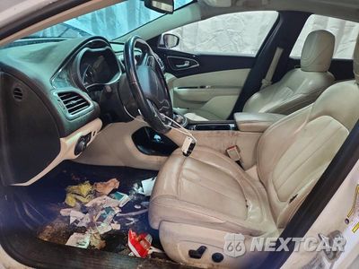 Zdjęcie 7 z 12 samochodu: 2015 CHRYSLER 200 C VIN:1C3CCCEG2FN648743 - miniatura