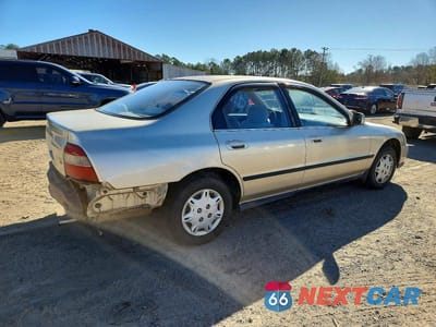 Trzecie zdjęcie samochodu z tyłu: 1995 HONDA ACCORD LX VIN:JHMCD5632SC047658 - miniatura