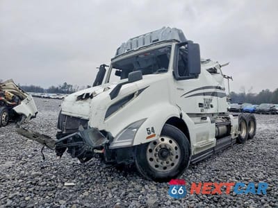 Drugie zdjęcie samochodu z przodu: 2024 VOLVO VNL SEMI TRUCK VIN:4V4NC9EH7RN638895 - miniatura