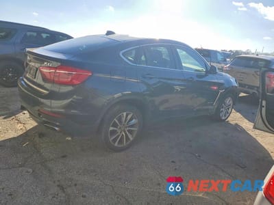 Trzecie zdjęcie samochodu z tyłu: 2019 BMW X6 SDRIVE35I VIN:5UXKU0C55K0S97708 - miniatura