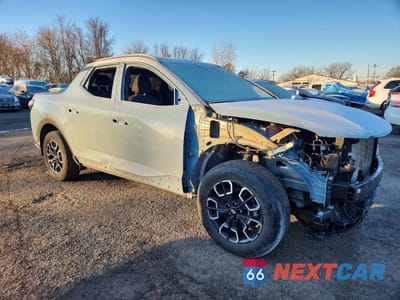 Czwarte zdjęcie samochodu z boku: 2023 HYUNDAI SANTA CRUZ SEL VIN:5NTJCDAE2PH074001 - miniatura