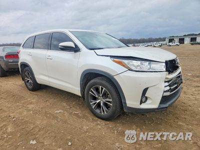 Czwarte zdjęcie samochodu z boku: 2017 TOYOTA HIGHLANDER LE VIN:5TDZZRFH5HS211346 - miniatura