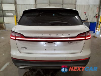 Zdjęcie 6 z 13 samochodu: 2019 LINCOLN NAUTILUS RESERVE VIN:2LMPJ8L91KBL42868 - miniatura