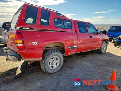 Trzecie zdjęcie samochodu z tyłu: 1999 CHEVROLET SILVERADO K1500 VIN:2GCEK19T5X1115520 - miniatura
