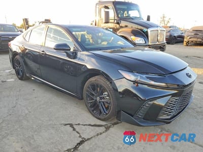 Czwarte zdjęcie samochodu z boku: 2025 TOYOTA CAMRY XSE VIN:4T1DAACK6SU605116 - miniatura