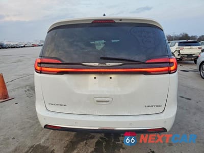 Zdjęcie 6 z 12 samochodu: 2023 CHRYSLER PACIFICA LIMITED VIN:2C4RC1GGXPR508001 - miniatura