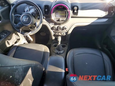 Zdjęcie 8 z 12 samochodu: 2017 MINI COOPER COUNTRYMAN ALL4 VIN:WMZYV5C34H3C02246 - miniatura