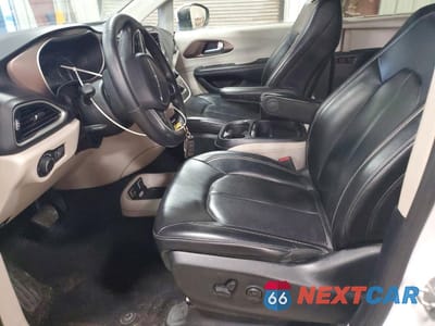 Zdjęcie 7 z 14 samochodu: 2020 CHRYSLER VOYAGER LXI VIN:2C4RC1DG8LR172363 - miniatura