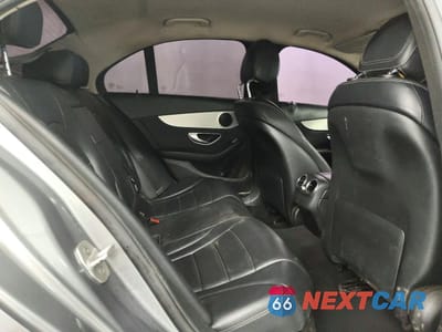 Zdjęcie 10 z 13 samochodu: 2016 MERCEDES-BENZ C 350E VIN:55SWF4HB8GU152057 - miniatura