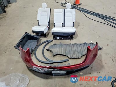 Zdjęcie 12 z 12 samochodu: 2024 TESLA MODEL Y VIN:7SAYGAEE3RF059666 - miniatura