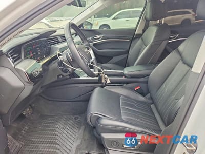 Zdjęcie 7 z 11 samochodu: 2024 AUDI Q8 E-TRON PRESTIGE VIN:WA16ABGE8RB008525 - miniatura