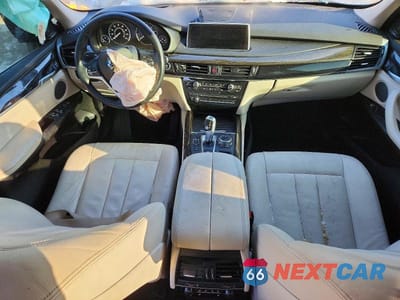 Zdjęcie 8 z 12 samochodu: 2016 BMW X5 XDRIVE35I VIN:5UXKR0C55G0P25348 - miniatura