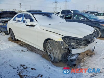 Czwarte zdjęcie samochodu z boku: 2020 MERCEDES-BENZ S 560 4MATIC VIN:WDDUG8GB8LA503296 - miniatura