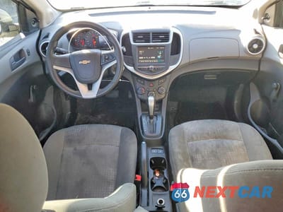 Zdjęcie 8 z 12 samochodu: 2017 CHEVROLET SONIC LS VIN:1G1JB5SH3H4134254 - miniatura