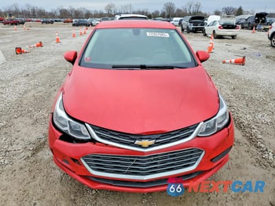 Piąte zdjęcie samochodu w środku: 2018 CHEVROLET CRUZE LS VIN:1G1BC5SM5J7211550 - miniatura