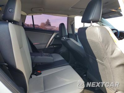 Zdjęcie 10 z 12 samochodu: 2017 TOYOTA RAV4 LIMITED VIN:JTMYFREV8HJ142029 - miniatura