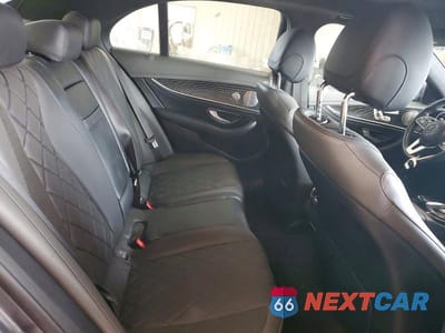 Zdjęcie 10 z 12 samochodu: 2019 MERCEDES-BENZ E 300 4MATIC VIN:WDDZF4KB2KA654688 - miniatura