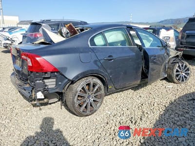 Trzecie zdjęcie samochodu z tyłu: 2015 VOLVO S60 PLATINUM VIN:YV126MFM7F1352630 - miniatura