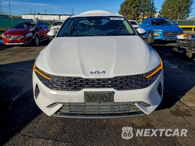 Piąte zdjęcie samochodu w środku: 2022 KIA K5 LXS VIN:5XXG14J23NG165209 - miniatura