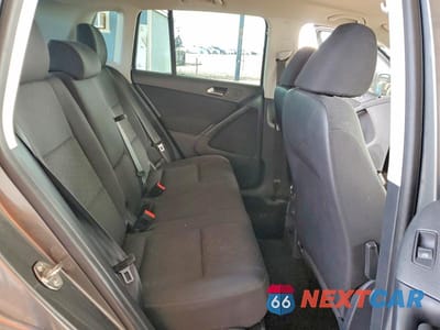 Zdjęcie 11 z 12 samochodu: 2018 VOLKSWAGEN TIGUAN LIMITED VIN:WVGAV7AX2JK002019 - miniatura