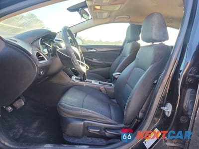 Zdjęcie 7 z 11 samochodu: 2017 CHEVROLET CRUZE LS VIN:1G1BC5SM4H7210559 - miniatura