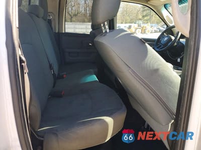 Zdjęcie 10 z 13 samochodu: 2016 RAM 1500 VIN:1C6RR6GG6GS232210 - miniatura