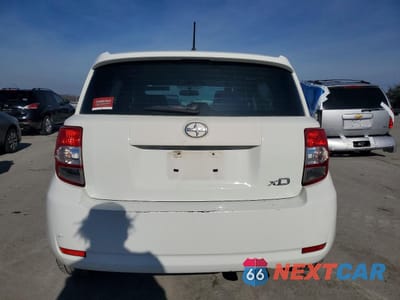 Zdjęcie 6 z 15 samochodu: 2011 TOYOTA SCION XD VIN:JTKKU4B40B1014720 - miniatura