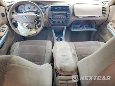 Zdjęcie 8 z 13 samochodu: 2001 FORD EXPLORER SPORT VIN:1FMCU60E81UA55690 - miniatura