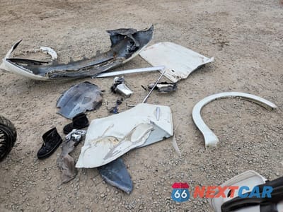 Zdjęcie 13 z 15 samochodu: 2015 INFINITI QX80 VIN:JN8AZ2NF9F9573510 - miniatura