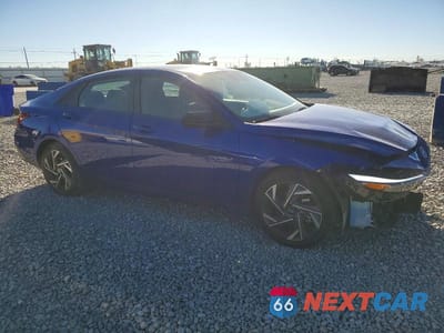 Czwarte zdjęcie samochodu z boku: 2025 HYUNDAI ELANTRA SEL SPORT VIN:KMHLM4DG0SU918449 - miniatura