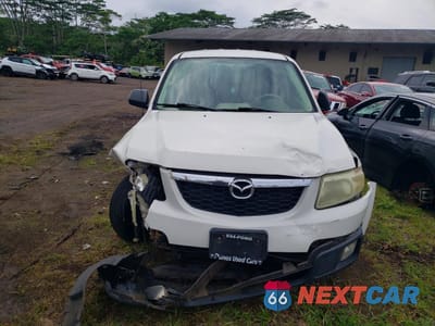 Piąte zdjęcie samochodu w środku: 2011 MAZDA TRIBUTE I VIN:4F2CY0C7XBKM00847 - miniatura