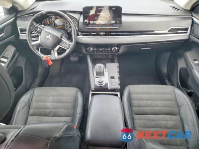 Zdjęcie 8 z 13 samochodu: 2022 MITSUBISHI OUTLANDER SE VIN:JA4J3UA84NZ024158 - miniatura