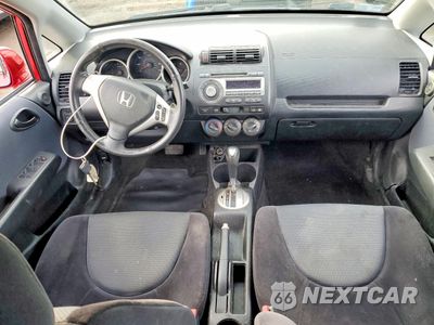Zdjęcie 8 z 13 samochodu: 2007 HONDA FIT S VIN:JHMGD38667S067230 - miniatura