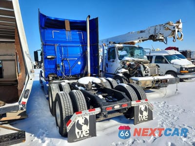 Trzecie zdjęcie samochodu z tyłu: 2015 VOLVO VN VNL VIN:4V4NC9EH5FN156681 - miniatura