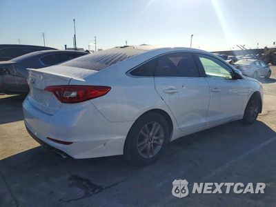 Trzecie zdjęcie samochodu z tyłu: 2016 HYUNDAI SONATA SE VIN:5NPE24AF0GH266013 - miniatura