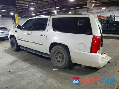 Drugie zdjęcie samochodu z przodu: 2011 CADILLAC ESCALADE ESV LUXURY VIN:1GYS4HEF6BR347740 - miniatura