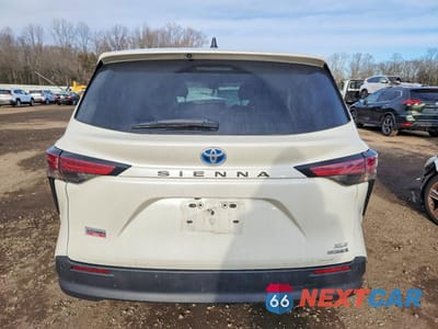 Zdjęcie 6 z 13 samochodu: 2021 TOYOTA SIENNA VIN:5TDYRKEC0MS046096 - miniatura