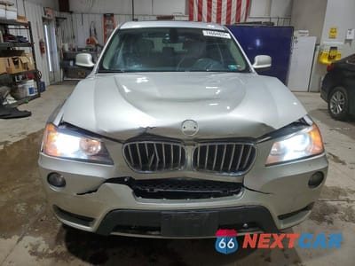 Piąte zdjęcie samochodu w środku: 2011 BMW X3 XDRIVE28I VIN:5UXWX5C56BL712314 - miniatura