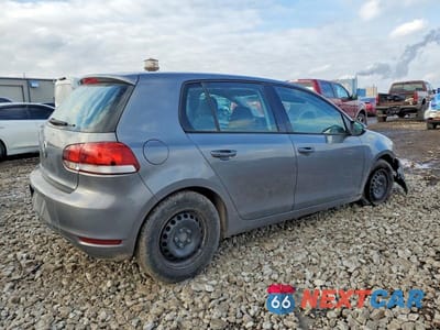 Trzecie zdjęcie samochodu z tyłu: 2010 VOLKSWAGEN GOLF VIN:WVWDA7AJ6AW097556 - miniatura