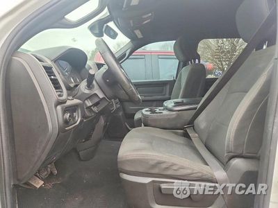Zdjęcie 7 z 12 samochodu: 2022 RAM 3500 TRADESMAN TRUCK CAB AND CHASSIS VIN:3C63RRGL7NG153072 - miniatura