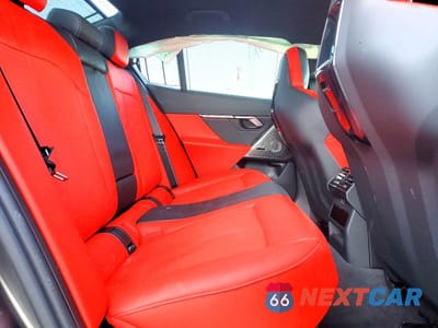 Zdjęcie 10 z 11 samochodu: 2026 BMW M5 VIN:WBS83FK06TCV35419 - miniatura